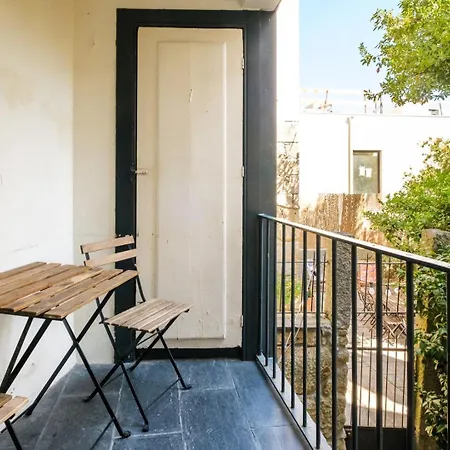 Guestready - Historic Courtyard Townhouse