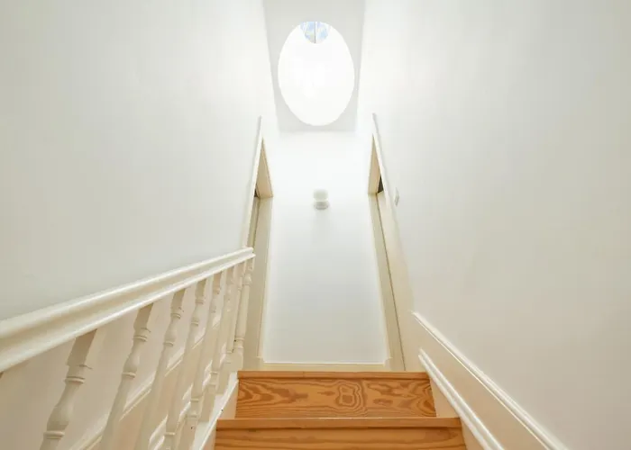 Guestready - Historic Courtyard Townhouse 펜션 포르투