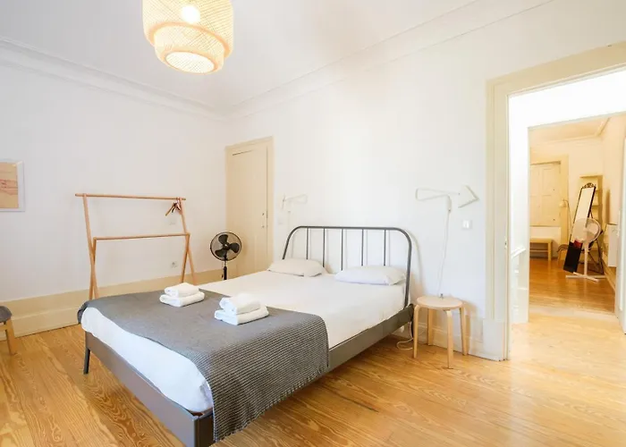 Prázdninový dům Guestready - Historic Courtyard Townhouse *