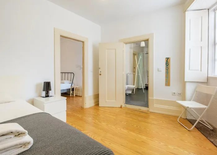 Prázdninový dům Guestready - Historic Courtyard Townhouse