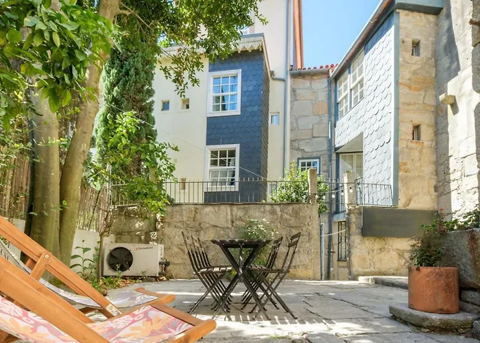 펜션 Guestready - Historic Courtyard Townhouse *