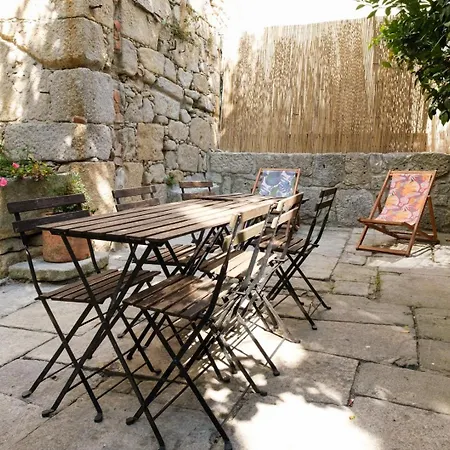 Ferienhaus Guestready - Historic Courtyard Townhouse Porto