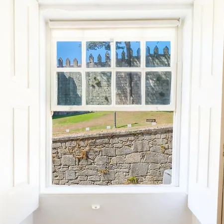 Guestready - Historic Courtyard Townhouse Ferienhaus Porto
