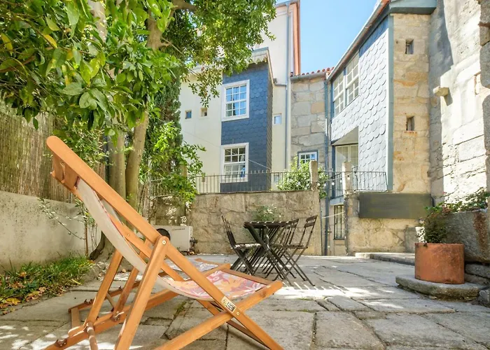 Guestready - Historic Courtyard Townhouse Dom wakacyjny Porto