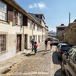 Guestready - Historic Courtyard Townhouse بيت للعطل *