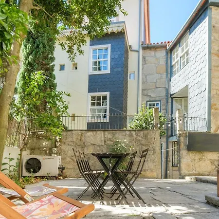 Vakantiehuis Guestready - Historic Courtyard Townhouse *
